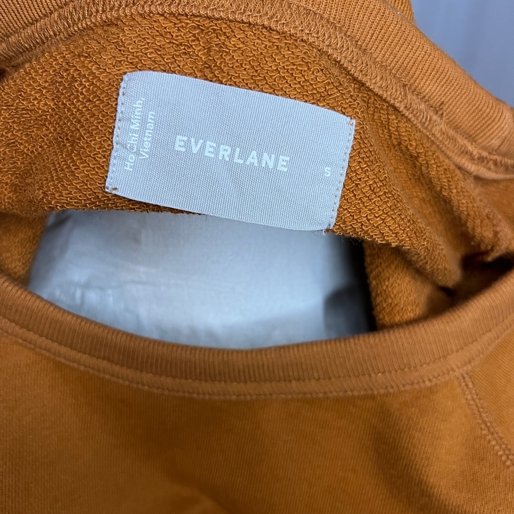 Everlane The Lightweight French Terry Crew - Picture 3 of 6